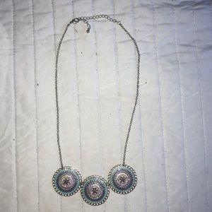 super cute silver blue necklace